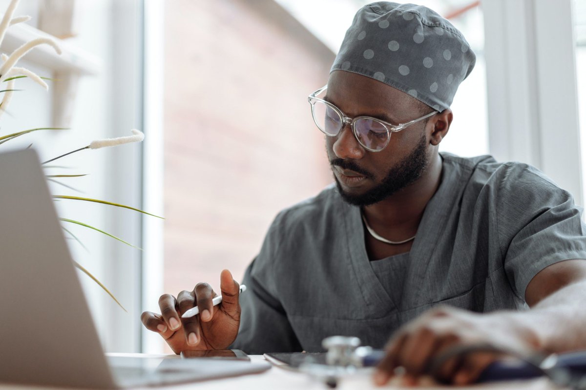 Thousands of physicians are preparing to finish training this spring — and to start paying off their student debt in earnest. I wrote a little about how to approach student loan repayment: buff.ly/3sy1jrg