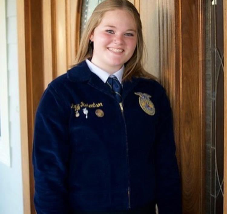 ffa_iii's tweet photo. Howdy District III! It’s your President Lizzy Robertson here. I just want to say thanks for an amazing year! I have learned a lot and will keep the memories close. All of you stay amazing and remember District III is the best place to be!! https://t.co/nxihpUYj3K