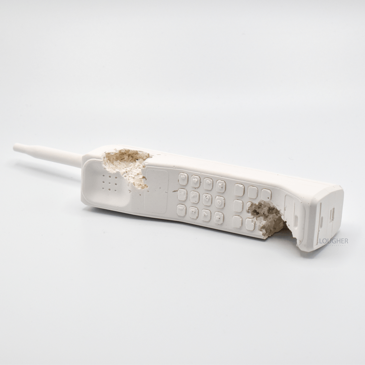 Lougher_Contemp's tweet photo. 📱 Daniel Arsham, Future Relic 01 Mobile Phone, 2013📱
.
https://t.co/NTCM6bDsoR
.
#DanielArsham #FutureRelic  #Arsham https://t.co/SJGgyk6i3m