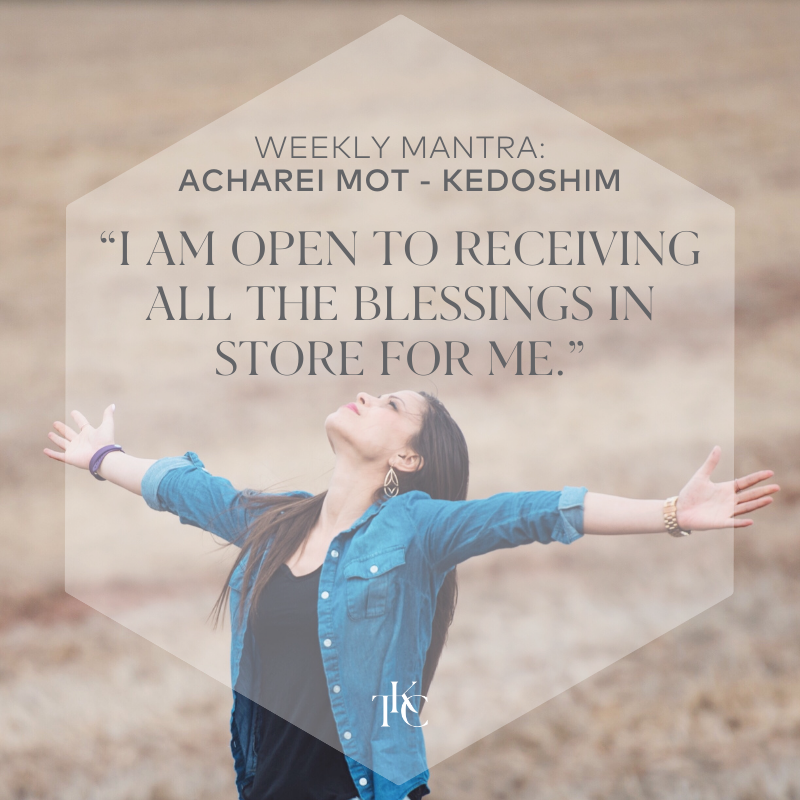 kabbalahcentre's tweet photo. This week there is an energy in the universe that invites us to nurture our joy. Let “I am open to receiving all the blessings in store for me” be your mantra for the week.

#WeeklyMantra #joy #IAmOpen https://t.co/zapT1A3joH