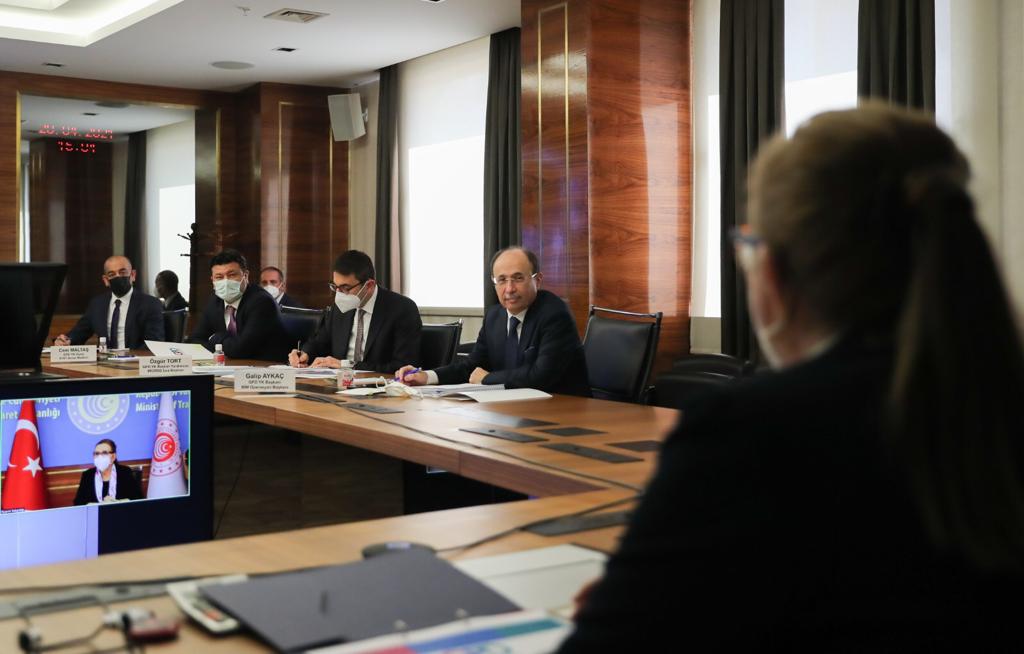 Gıda Perakendecileri Derneği Yönetim Kurulu’nu Bakanlığımızda kabul ettik. Nazik ziyaretleri için teşekkür ederim.