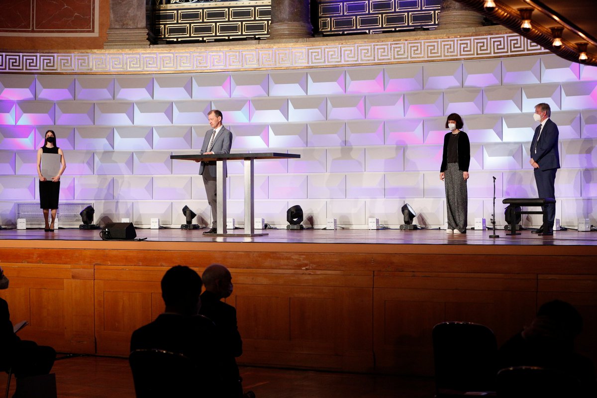 Dgim Dgim Medienpreis 21 Herausragende Beitrage Zu Das Coronavirus Als Medizinische Und Wissenschaftliche Herausforderung Wurden Auf Dem Dgimkongress Pramiert Wir Gratulieren Den Gewinnern Mehr Dazu T Co 3qafnqkksg