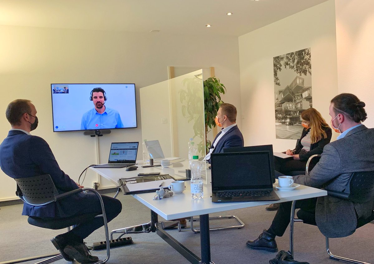 Noch ein letztes Mal üben, bevor die Kunden der <a href="/blkb_ch/">BLKB</a> im Fricktal die innovative Versicherungsberatung per Videotelefonie erleben dürfen. #bancassurance