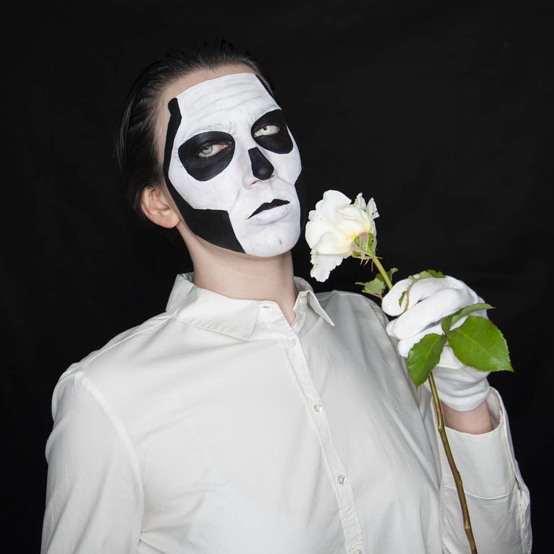 rocio_caos's tweet photo. Any @thebandGHOST fans here?
#papaemeritus #ghost #heis #meloria #heavymetal https://t.co/VPZDEMB9wH