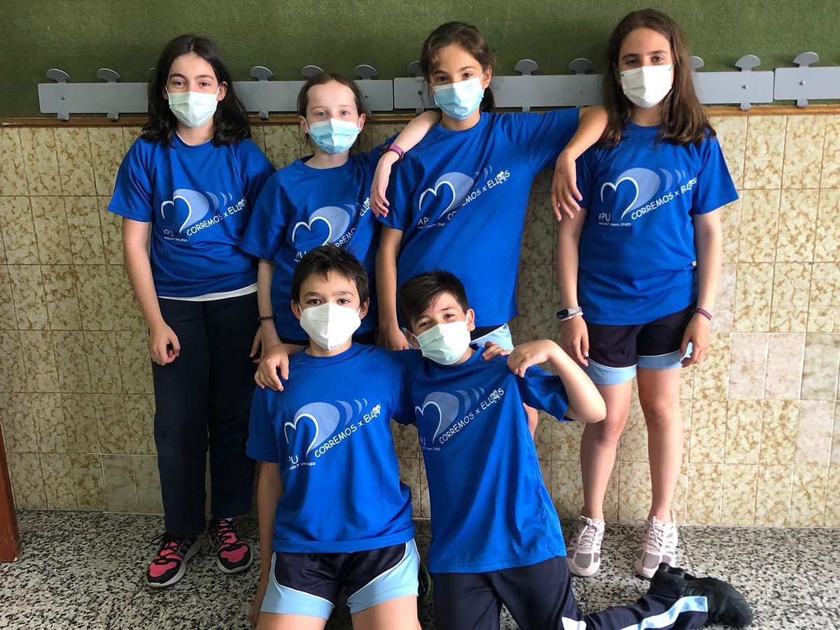 amordediosmad's tweet photo. ¡Poco hemos tardado en estrenar nuestras preciosas #camisetasolidaria 👕! Ya podemos usarlas para entrenar y darlo todo en la #carrera🏃🏃‍♀️ ¡Qué ganas!
#somossolidarios #apu #correporellos #correporellas #primariaADD #colegioconcertado #sanblas #canillejas #usera #matriculacion https://t.co/Llbt1HCOXx