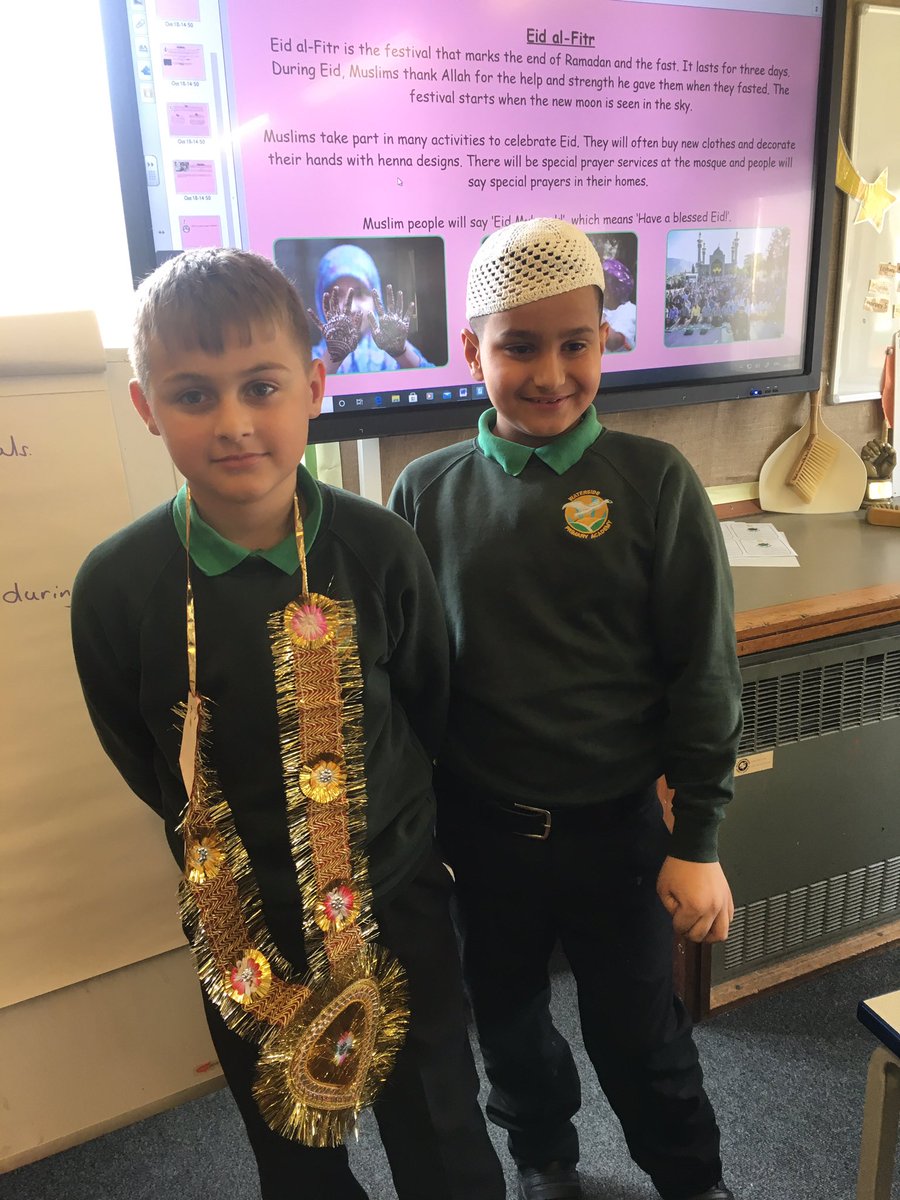 Bulbourne_WPA's tweet photo. Bulbourne welcomed some new teachers this afternoon- Armands, Maria and Naa’ill helped teach us all about Ramadan and Eid. They were outstanding! #thewatersideway https://t.co/b3BAotfa1f