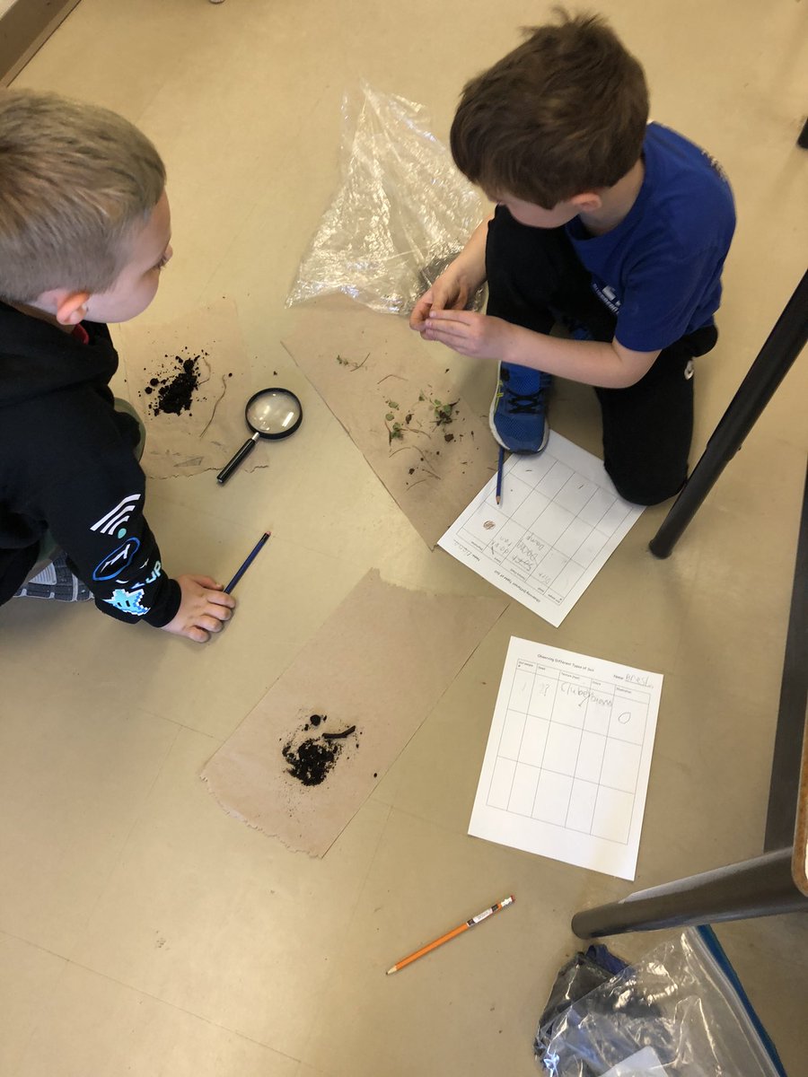 TeachJTaylor's tweet photo. Science fun! Examining our soil samples. #sciencerocks #seewhatimlearning https://t.co/YbTnk093i5