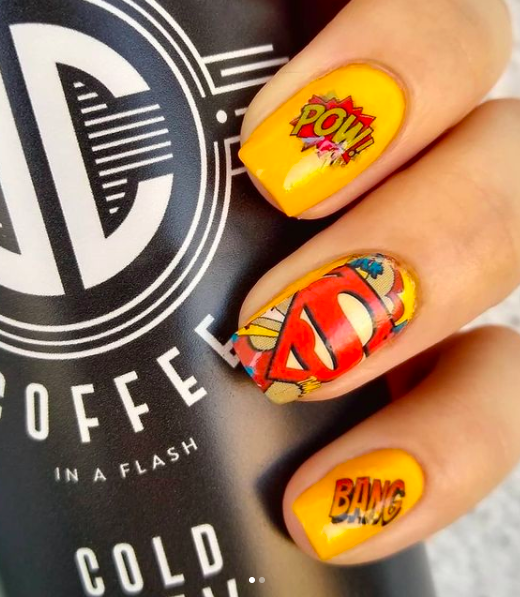 Enjoy your Mother Box, but make it fashion! 

By @honeycadnails via Instagram