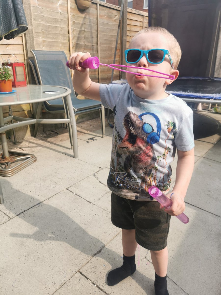 Alexandra_AlexJ's tweet photo. @Nurserystbede Our bubble play when we got home ❤️ @Nurserystbede https://t.co/o7FNEuMzjr