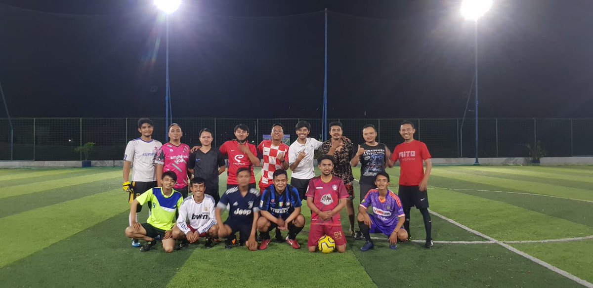 rohobagus's tweet photo. Fun night, fun game https://t.co/Zn9uW3IvLW