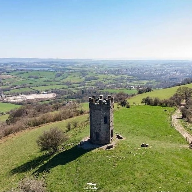 southern_wales's tweet photo. A walk around Pontypool Park has to include The Folly Tower with stunning views.
#VisitSafely #Addo #ExploreSouthernWales
#SpringinWales
Photos courtesy of @ismccallum
#follytower #torfaenleisure #wales #southwales #pontypoolpark #Pontypool #stunningviews https://t.co/Aqf75palax