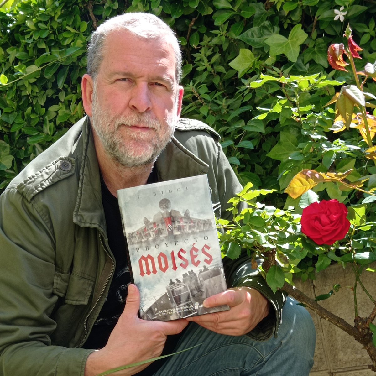 edhasaeditorial's tweet photo. ES LA SEMANA DE LIBROS Y ROSAS
I. Biggi y "Proyecto Moisés"
¡Os esperamos el viernes 23 de Abril (Sant Jordi) aquí con nuestros autores online! (18:30 y 20:00h)
@IBiggi1 
#autoresedhasa
#santjordi2021
#DiadelLibro2021
#leeedhasa https://t.co/ervzI9LId2