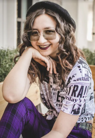 QCHS_CCC's tweet photo. QCHS class of 2021:
Celebrates🎉🎉 Senior Bulldog Kayla B on her #acceptance to @ASU  Congratulations on joining the Counseling and applied psychological science department.
#qcleads #shefoundherpath #bulldog2SunDevil @qcusd @QCBulldogs https://t.co/DDOpBuKBKo