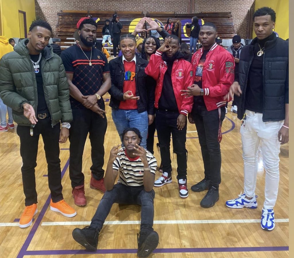 aintyoufrenchie's tweet image. Happy Charter Day 💎