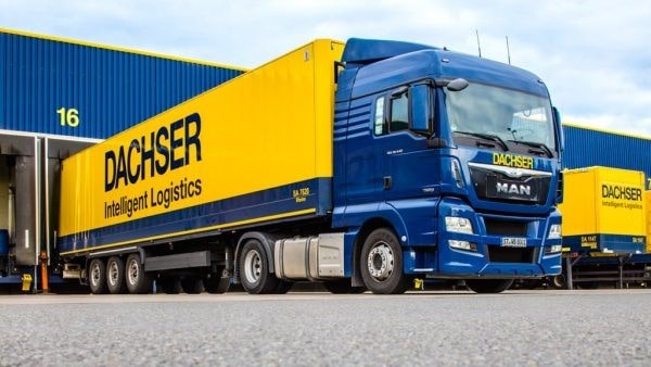aflomagazine's tweet photo. Logistique : Dachser ouvre un nouvel entrepôt à Tanger Med.
#Maroc #Allemagne @dachser_news @TM_Officiel #entrepôt #stockage #croissanceclient #transportmaritime #transportroutier #logistics #supplychain
https://t.co/ZpOF2uyres https://t.co/7ypbW4TJUh