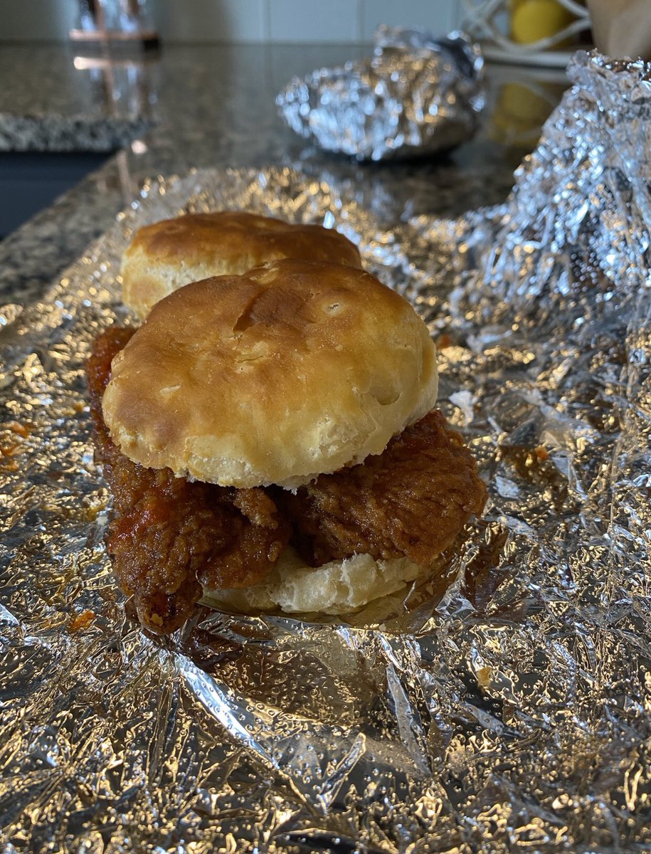 troybeck's tweet photo. Nashville hot/xxxtra hot/mild

Asian

Buffalo

Lime Habanero BBQ

Plain Jane

Hot Honey Biscuit

Maple Butter Biscuit

Spaghetti salad 

Cherry pepper Mac salad

$10 each. 2 minimum for delivery. 

Dm for orders. https://t.co/jQpe76IOPP