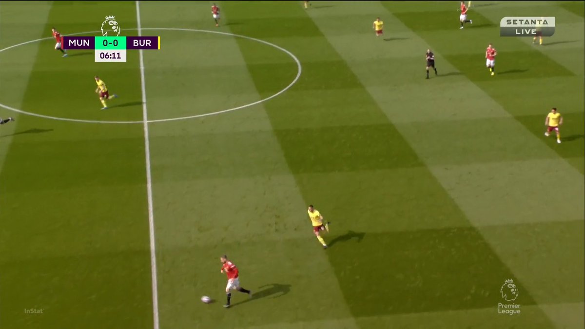 This is more a point on data. Shaw picks up the ball here at RB. It's because he took the right-sided corner and remained on that side to recover. If you're doing a heatmap or pass completion maps, this stuff *can* be useful but is really just noise.Differentiation is vital.