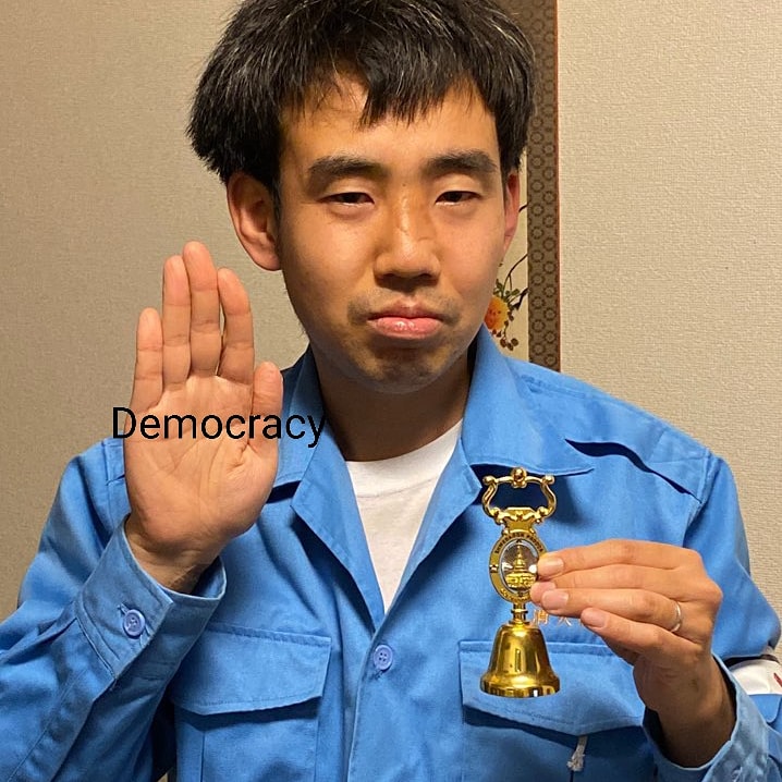 hiroyamuramoto's tweet photo. #BlueShirtDay2021 #WhatsHappeningInMyanmar 
#SaveMyanmar 

#史上最大100万本当たる 
←キリンはキャンペーンの前に、ミャンマーの国軍企業との提携を一刻も早く解消してください！！！ #拡散希望︎ https://t.co/MvJecaV1mJ