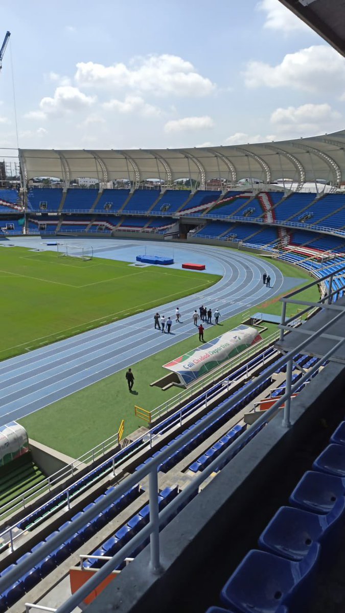SecDeporteCali's tweet photo. #aEstaHora @Conmebol recorre la #CaliCiudadDeportiva finiquitando detalles👍 y verificando el estado del 🏟️ estadio Pascual Guerrero🥅 donde viviremos la 🏆Copa América 2021 ⚽ desde el 13 de junio, hasta el 10 de julio.🗓️

Cali internacionalmente🌎 deportiva
@AlcaldiaDeCali https://t.co/i94GRYPgzZ
