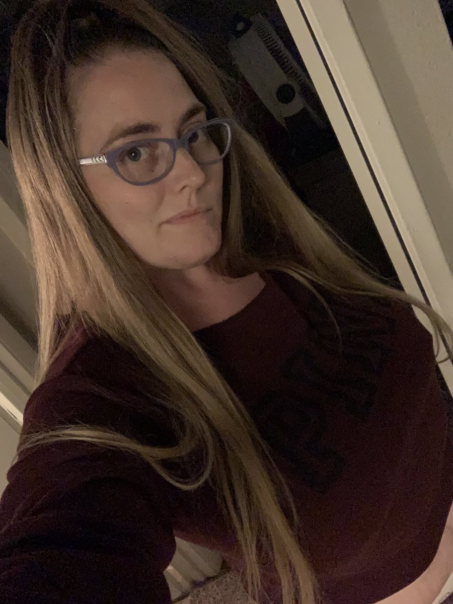 FUnigon's tweet photo. Just showing my face again.
#MermaidHair #MessyHair #VSPink #ItsNotPink https://t.co/pwJ4xHRCTx