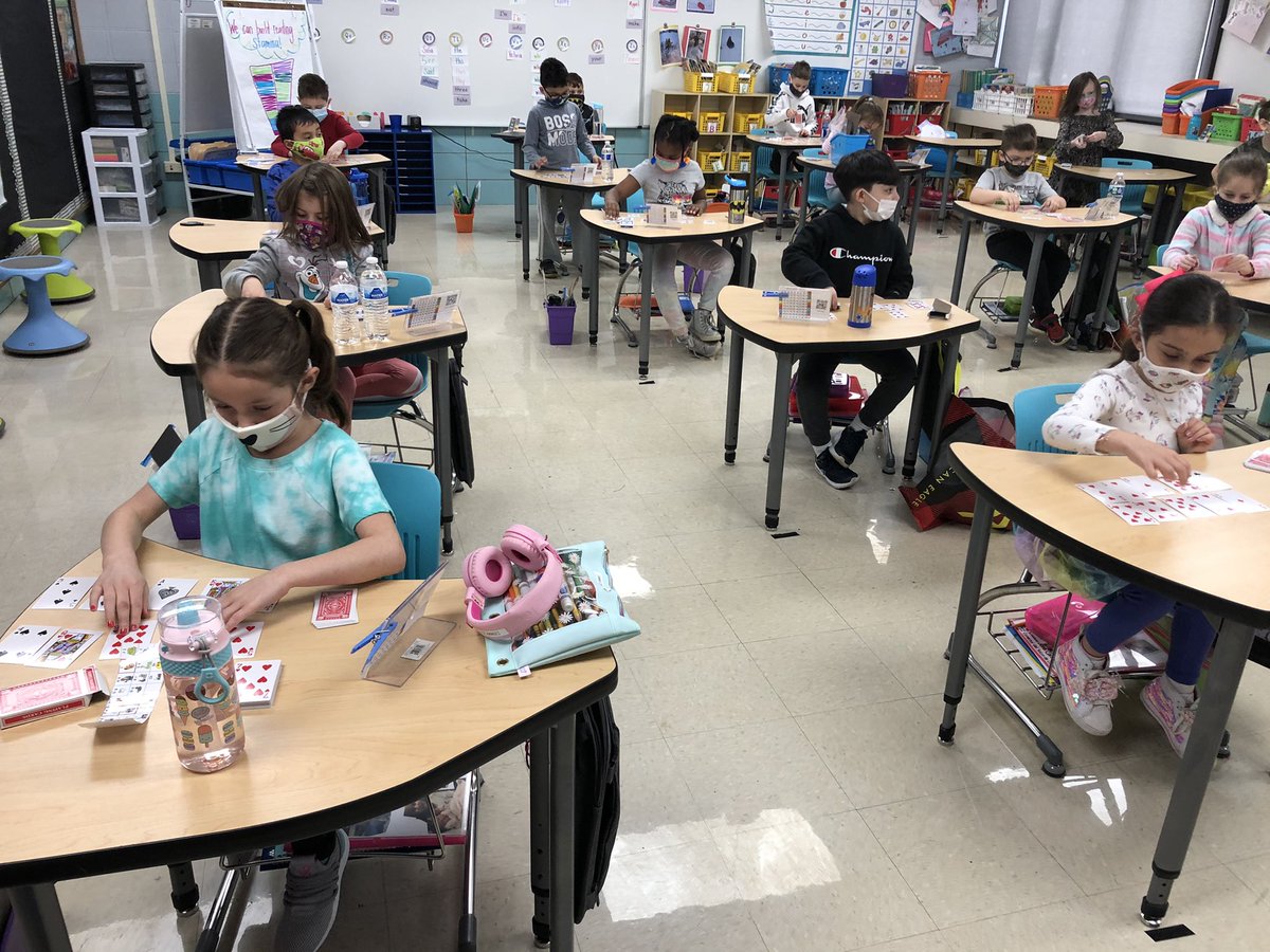 Mrs. Mahaney tweet media