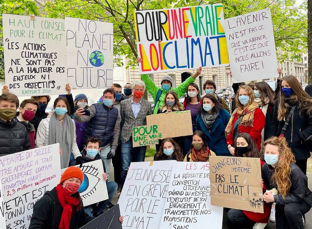 #LoiClimat L’ÉCOCIDE REJETÉ PAR LA MAJORITÉ
“Avec cette loi, les écocides ont de beaux jours devant eux car les activités les plus dangereuses pour le maintien des conditions d'habitabilité de la Terre ne seront pas sanctionnées” Guy Kulitza membre #les150
buff.ly/3eeFDuZ