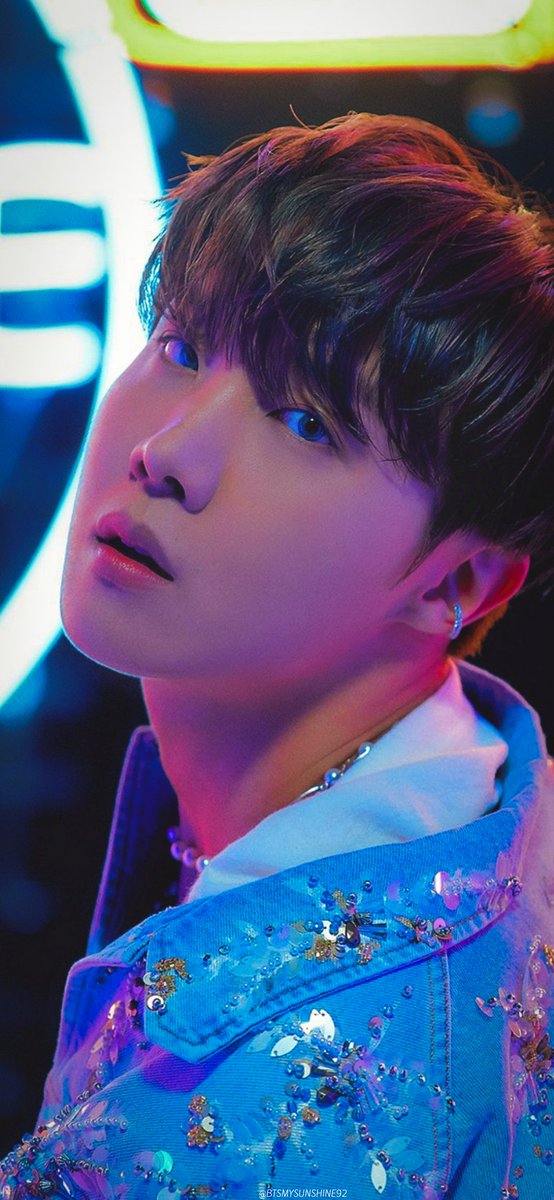 BTSMySunshine92's tweet photo. BTS MAP OF THE SOUL ON:E CONCEPT PHOTOBOOK Preview cuts CLUE VER. [PERSONA] 

Lockscreen // Wallpapers

@BTS_twt #BTS #JHOPE #SUGA https://t.co/jlR0BSpxRa