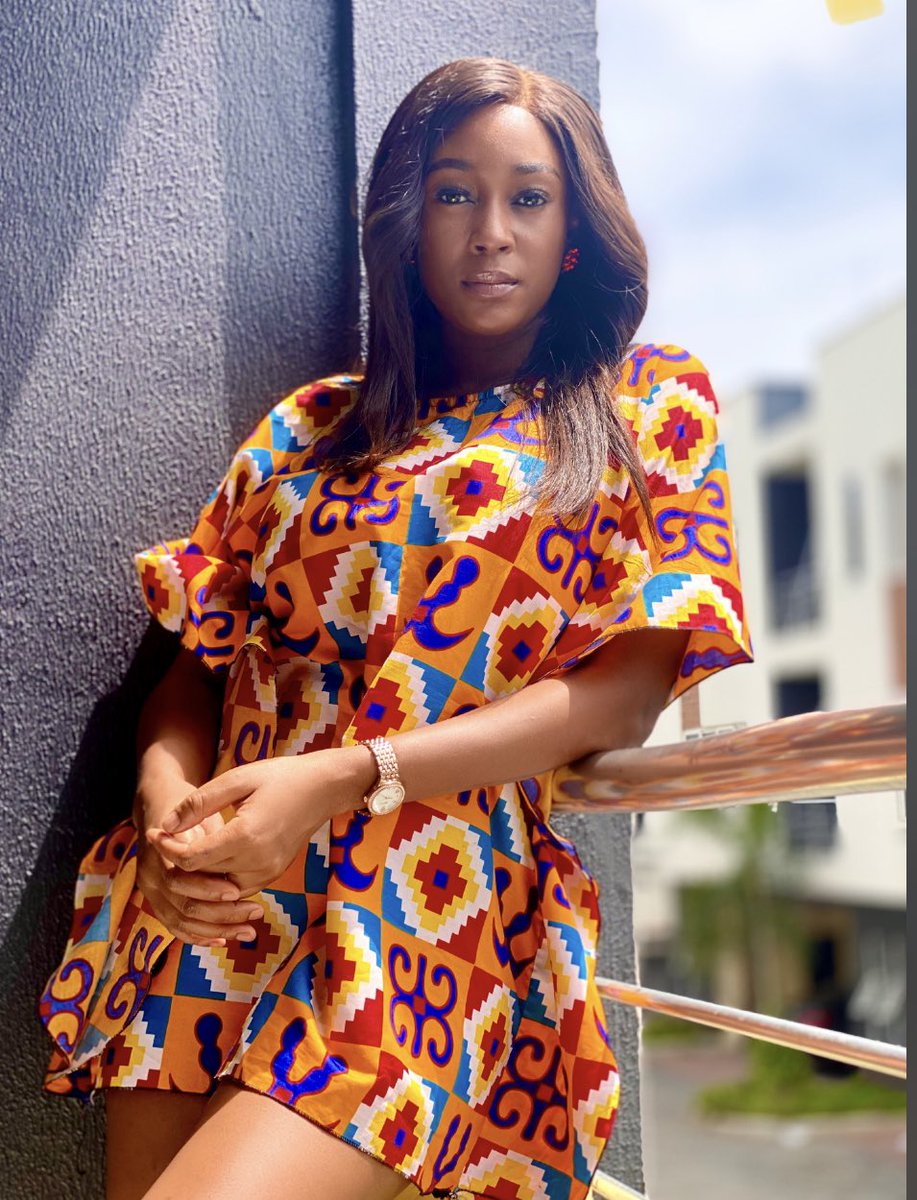 TheLotaChukwu's tweet photo. Sun- smooched. https://t.co/oxpAyhn9yh