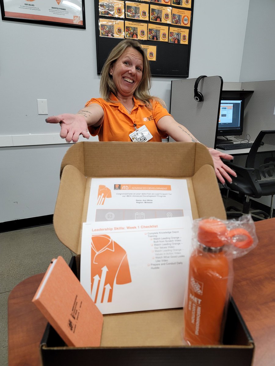 MelissaMetSun's tweet image. #AdvancedDevelopment
@JoshPaauwe2725 
@RoWilliams1