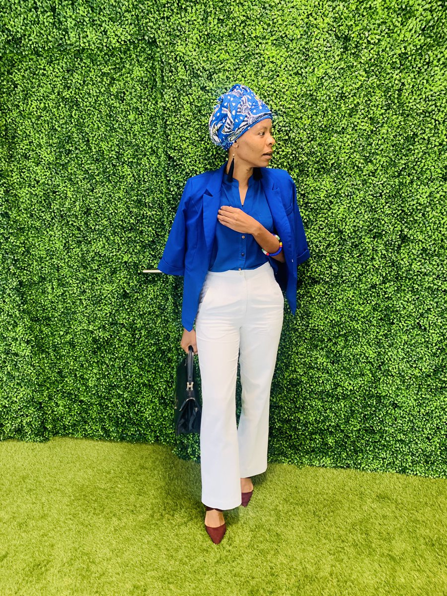 Rebones's tweet photo. Today was Great!๐๐ผ #CorporateGlam , Showing up , for every opportunity ๐๐ผ#CalledEntrepreneur https://t.co/486I8ViR26
