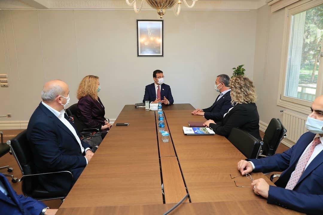 SİYAD Genel Başkanımız <a href="/adnanceliker1/">adnanceliker</a> ve Genel Merkez yöneticilerimiz İbb Başkanı <a href="/ekrem_imamoglu/">Ekrem İmamoğlu</a> nu ziyaret ederek Sinop ve Sinoplu adına istişarelerde bulundular..
Genel Başkanımız Adnan Çeliker SİYAD’ımızla özdeşleşen maket tekneyi tkdim etti
<a href="/ibbPR/">İstanbullu</a> <a href="/SiyadMerkez/">SİYAD</a>