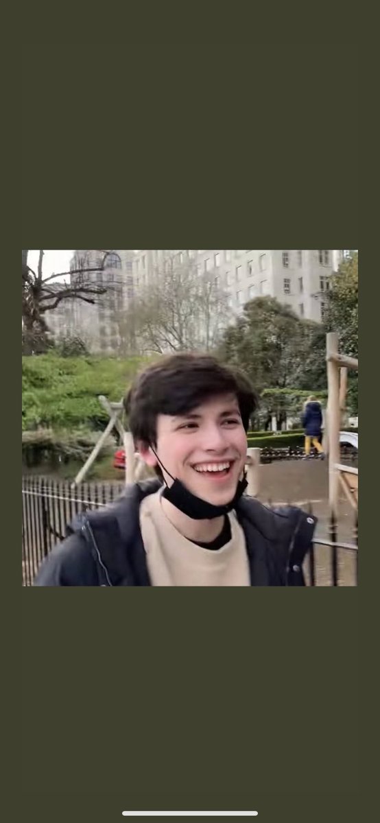 hrtbreakwallls's tweet photo. who is this and why is he all over my tl🧍‍♂️ https://t.co/JppO3h1o1O