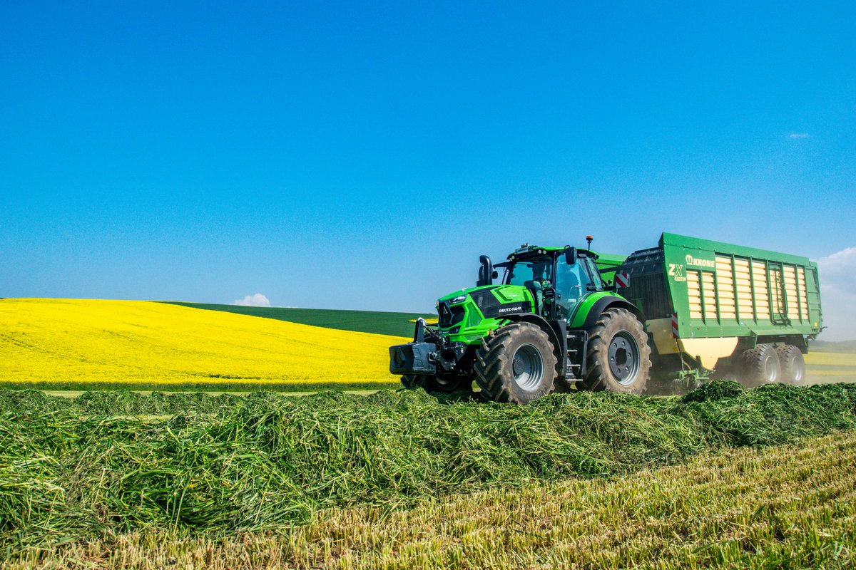 KroneFrance's tweet image. 🌱 C'est bel et bien parti pour le #DémoTour #KRONECTED 2021 avec la Team @KroneFrance ! 😎🤝

📣Vous êtes intéressé par une démonstration d'#autochargeuse ? 🧐 Contactez-nous ici 👉👉 bit.ly/2KixBCz 👈👈 pour savoir si nous passons sur votre route ! 🚦😃