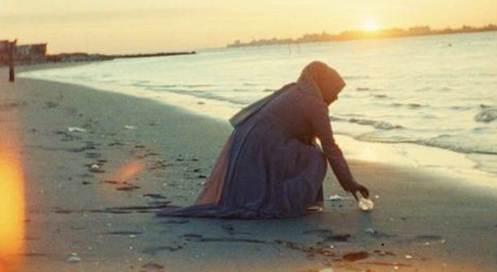 HauteHijab's tweet photo. Introducing Recycled Chiffon Hijabs ♻️, each made from 7-8 recycled plastic bottles rescued prior to reaching landfills or our oceans. 🌊
👉 https://t.co/TC5zkjUOjk
#WavesofChange #MovementsThatMatter #HHRecycledChiffons #EarthDay @LeoDiCaprio @EarthDayOrg @EarthDay https://t.co/dGguESrgB4