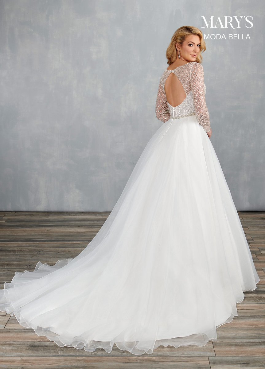 becauseiloveu2's tweet photo. 🤍Look who arrived today🤍
⁣⁣
#sayyestothedress #bridetobe #weddingdress #misstomrs #soontobemrs #sayyes #fairytalewedding #weddingdressideas #dreamweddingdress #allthingsbridal #weddingdressshopping #bridalshop #weddinginspiration #bridaldresses #bridaldesigner #bridetobe2021 https://t.co/JlqgiFgGjM