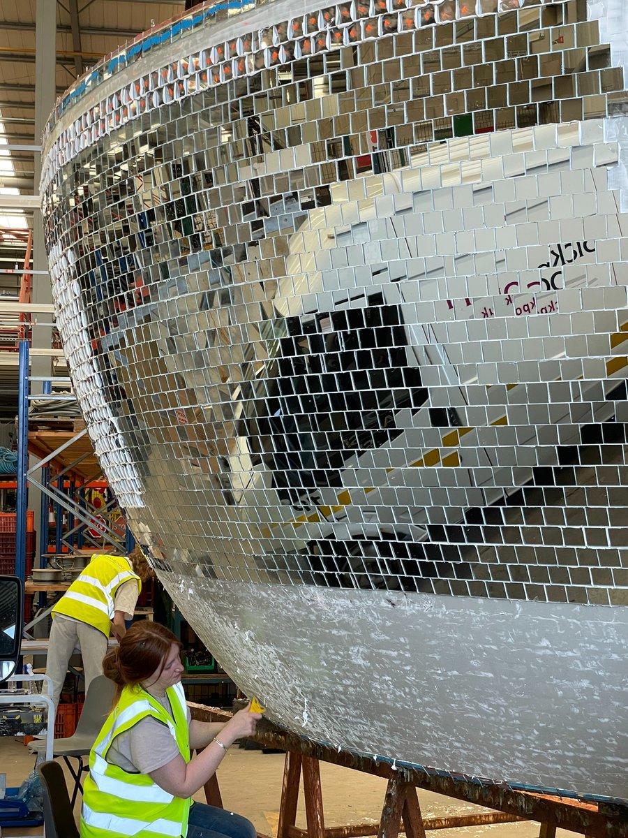 visitBlackpool's tweet photo. Late last year, the Mirror Ball was dismantled from the Promenade to have a glamorous makeover after the salty sea air corroded the mirror tiles. 

The work is requiring 1,000 tubes of adhesive to replace all 47,000 mirrors! 

It’ll be back shining in time for the summer season☀️ https://t.co/0fYzW0KlX5