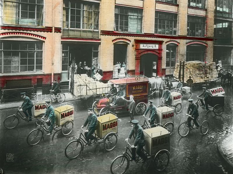 Ein schönes #Cargobike Bild + Frage an Followerpower: Wie sah Radverkehr auf dem Land aus, bevor die Massenmotorisierung kam? 
Ich freue mich über sachdienliche Hinweise für meine Recherche....und gebe dieses Schmuckstück zum Thema in die Runde: john-s-allen.com/pdfs/Volker_Br…