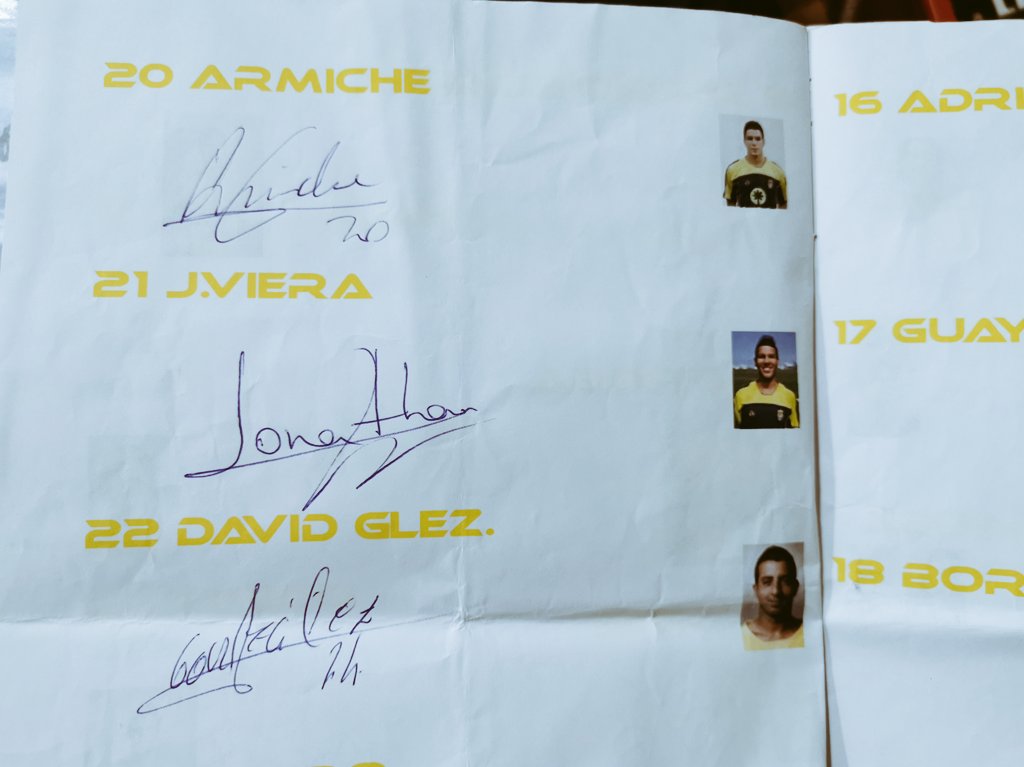 erauncrass (@erauncrass) on Twitter photo Mi hijo se hacía libros de firmas con folios para que los jugadores de la <a href="/UDLP_Oficial/">UD Las Palmas</a> le firmaran al salir del EGC.
Aquí las de <a href="/ortega_armiche/">Armiche Ortega</a>, <a href="/VieraJonathan/">Jonathan Viera Ramos</a> y <a href="/DDavidGlez_10/">david glez</a> Mi hijo se hacía libros de firmas con folios para que los jugadores de la <a href="/UDLP_Oficial/">UD Las Palmas</a> le firmaran al salir del EGC.
Aquí las de <a href="/ortega_armiche/">Armiche Ortega</a>, <a href="/VieraJonathan/">Jonathan Viera Ramos</a> y <a href="/DDavidGlez_10/">david glez</a>