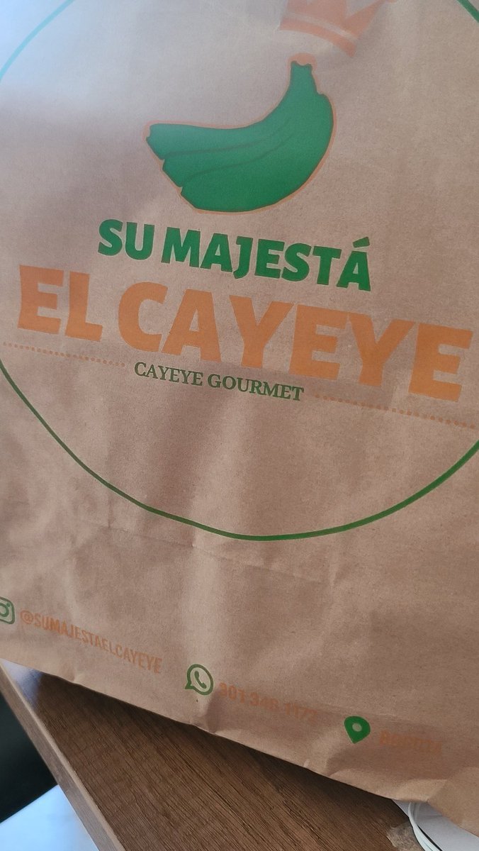 afprietoa's tweet image. Llegó el desayuno! Con todo el power de @CayeyePower .... Los amo!!