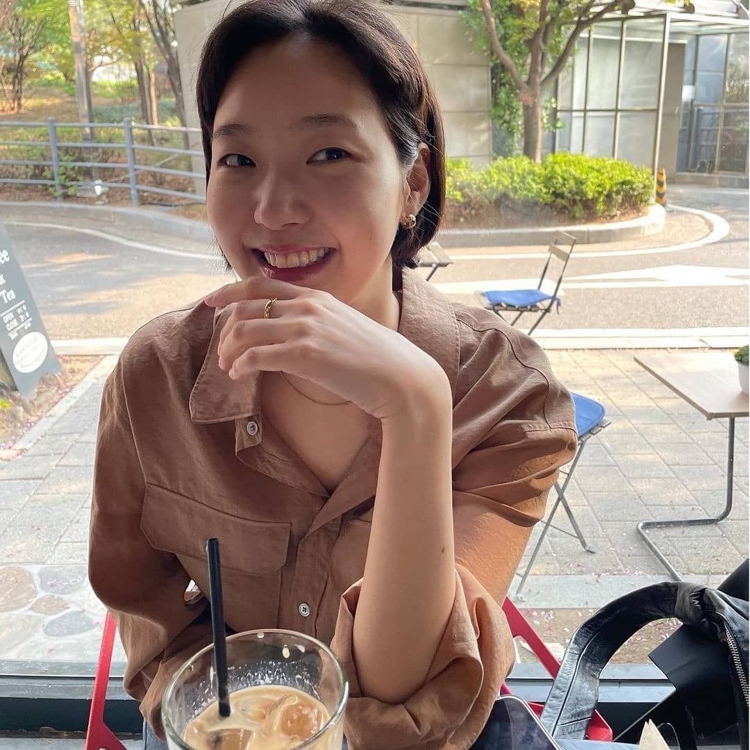 Kdrama_Fashion on X: Kim Go-Eun spotted wearing CHANEL COCO CRUSH  COLLECTION in her IG update on 20210420. COCO CRUSH Earrings $3,450 Quilted  Motif, 18K yellow gold COCO CRUSH Ring $1,200 Quilted Motif