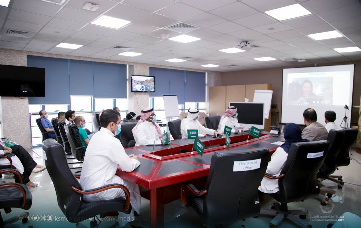 ksmcmedia's tweet photo. الإدارة التنفيذية للتمريض بـ #مدينة_الملك_سعود_الطبية تنال اعتمادية برنامج الإقامة للتمريض من المركز الأمريكي لاعتماد التمريض ANCC @anccofficial كأول برنامج يعتمد في الشرق الأوسط.  
 #PTAP https://t.co/FJh6ECy37S