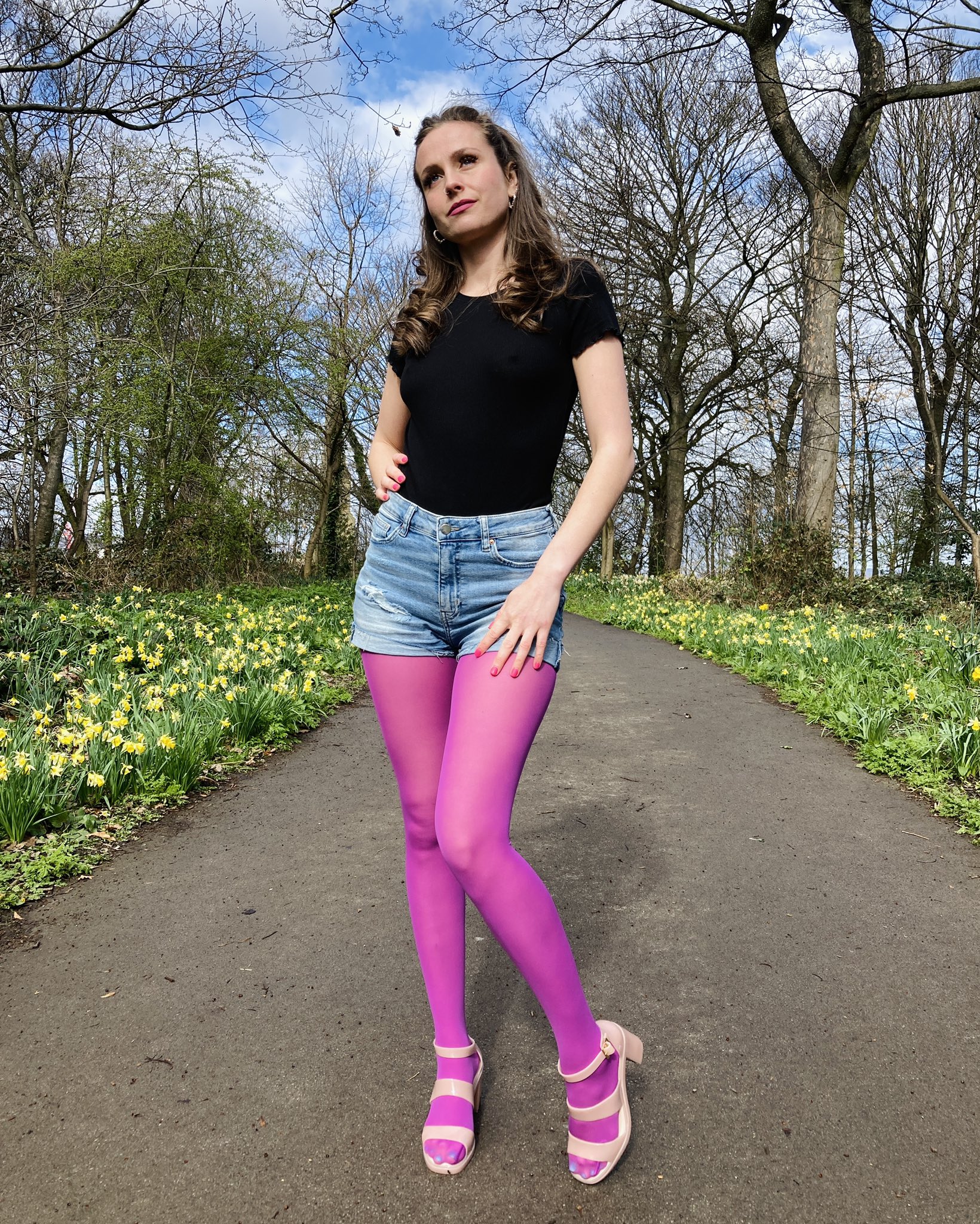 Nylon Bea on X: Purple tights, do you like them? #pantyhosefetish #tights  #purpletights #spring  / X