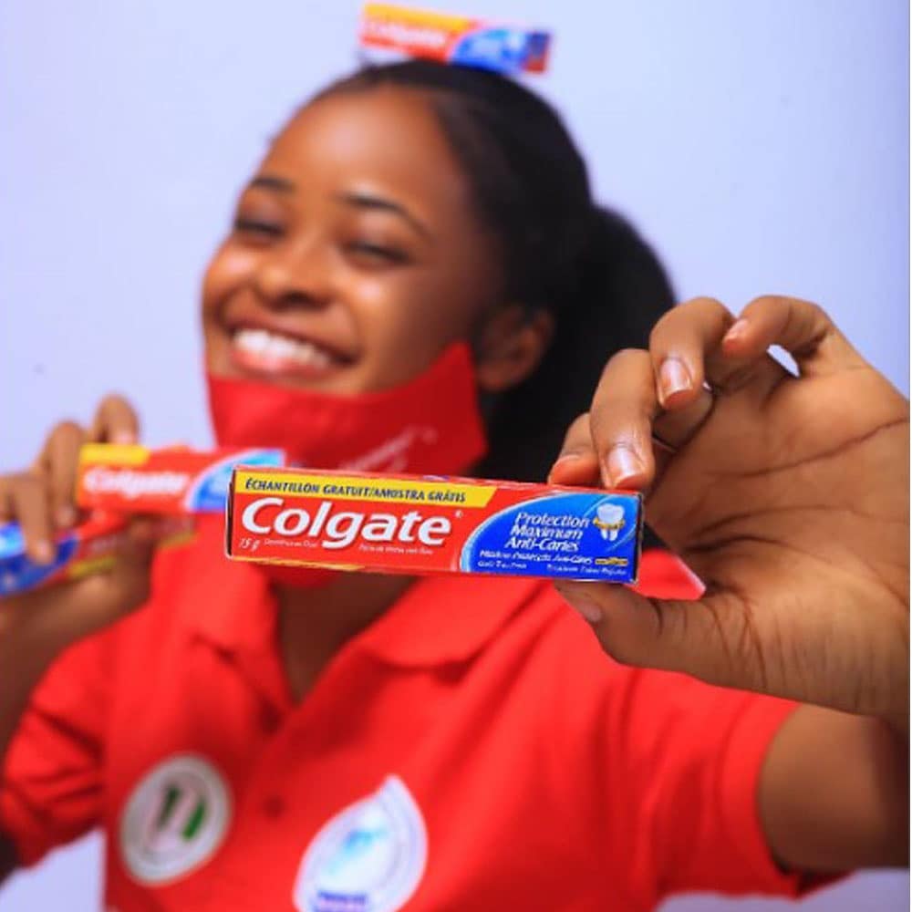 colgate_ng's tweet image. This is what it looks like when you can't hide your love for your favorite toothpaste anymore. Thank you @the_mimigold_empire for choosing the brand that makes the difference in your smile. 

Anyone else wants to tag us with their #ColgateSmile ?
#ColgateNigeria
#SmileWithColgate