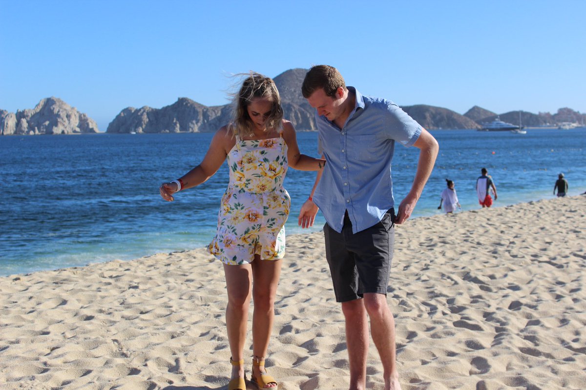 mkaitlyn06's tweet photo. I can’t believe I get to marry my best friend 💍🎉 https://t.co/SlgOsmZ1TF