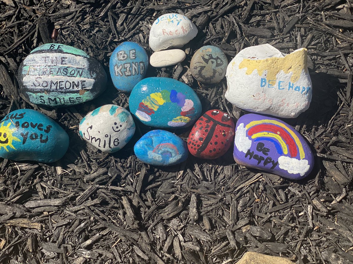 Connections_18's tweet photo. Looking for donations for Kindness Rocks for the Antique Shop! ☺️💜 comment or message me if you’re interested! 🙌🏼 #life18 @TomballISD @TomballTransit1 https://t.co/LK4pOjEwkc