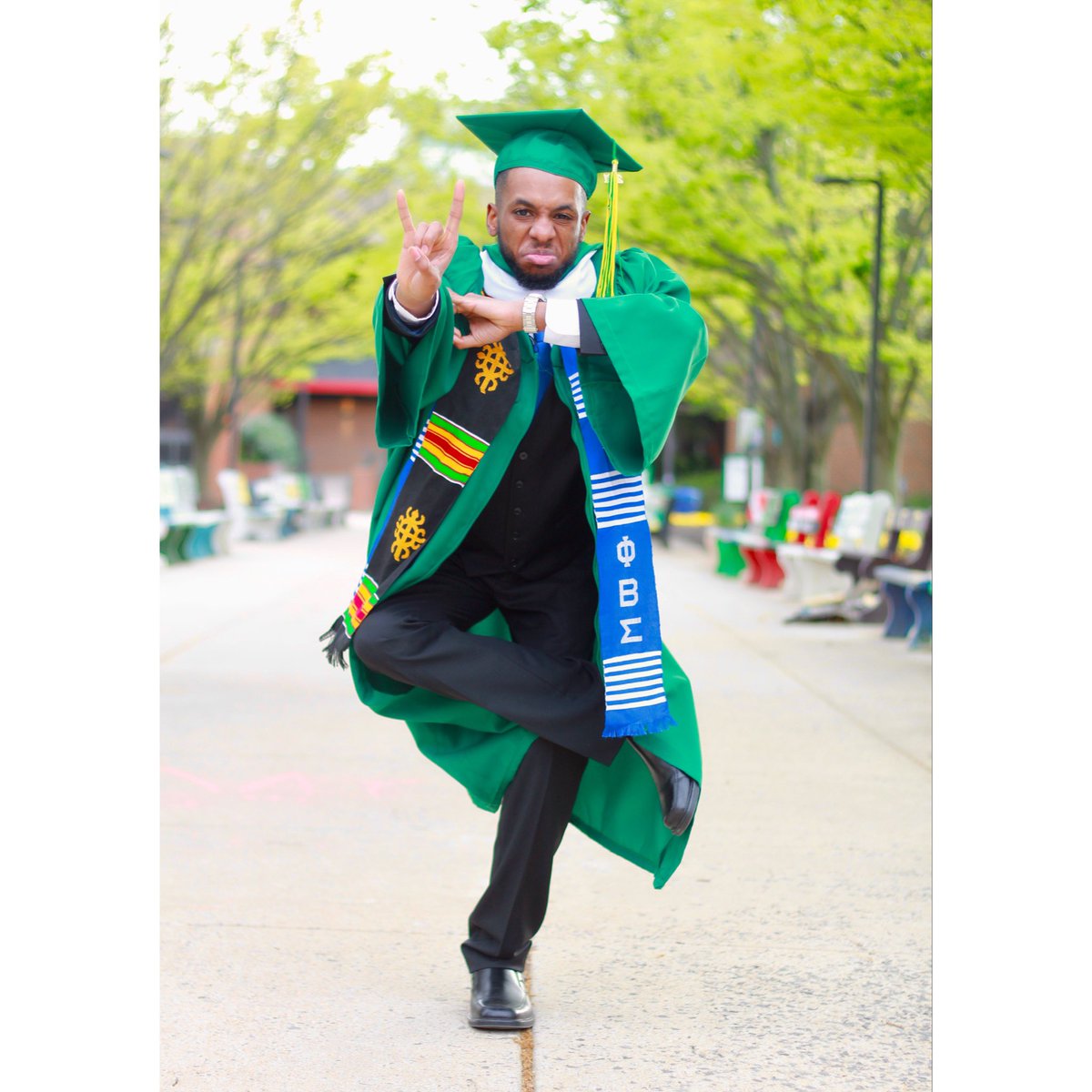 HBStyles77's tweet photo. Securing my next degree in just 3 more weeks 👨🏾‍🎓🗣🤘🏾
•
{📸: @sirleafcreative }
#Graduation #MasteredIt #sigmagrad #sigmagraduates #GOMAB #pbs1914 #scholarship #classof2021 https://t.co/dvM2umIQlw