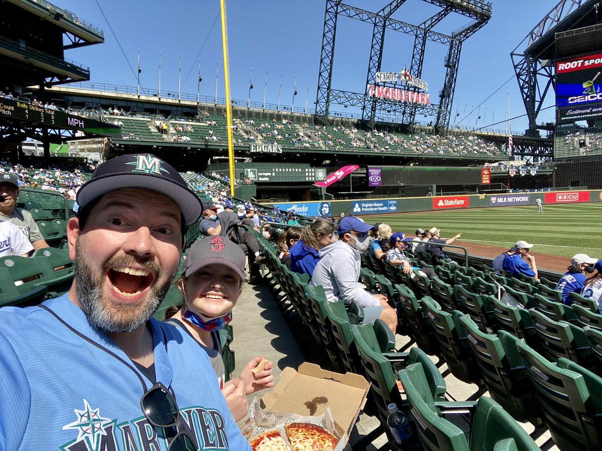 skipdeez's tweet photo. Let’s go Mariners! #SeaUsRise #whereiroot https://t.co/RCCSevB54c