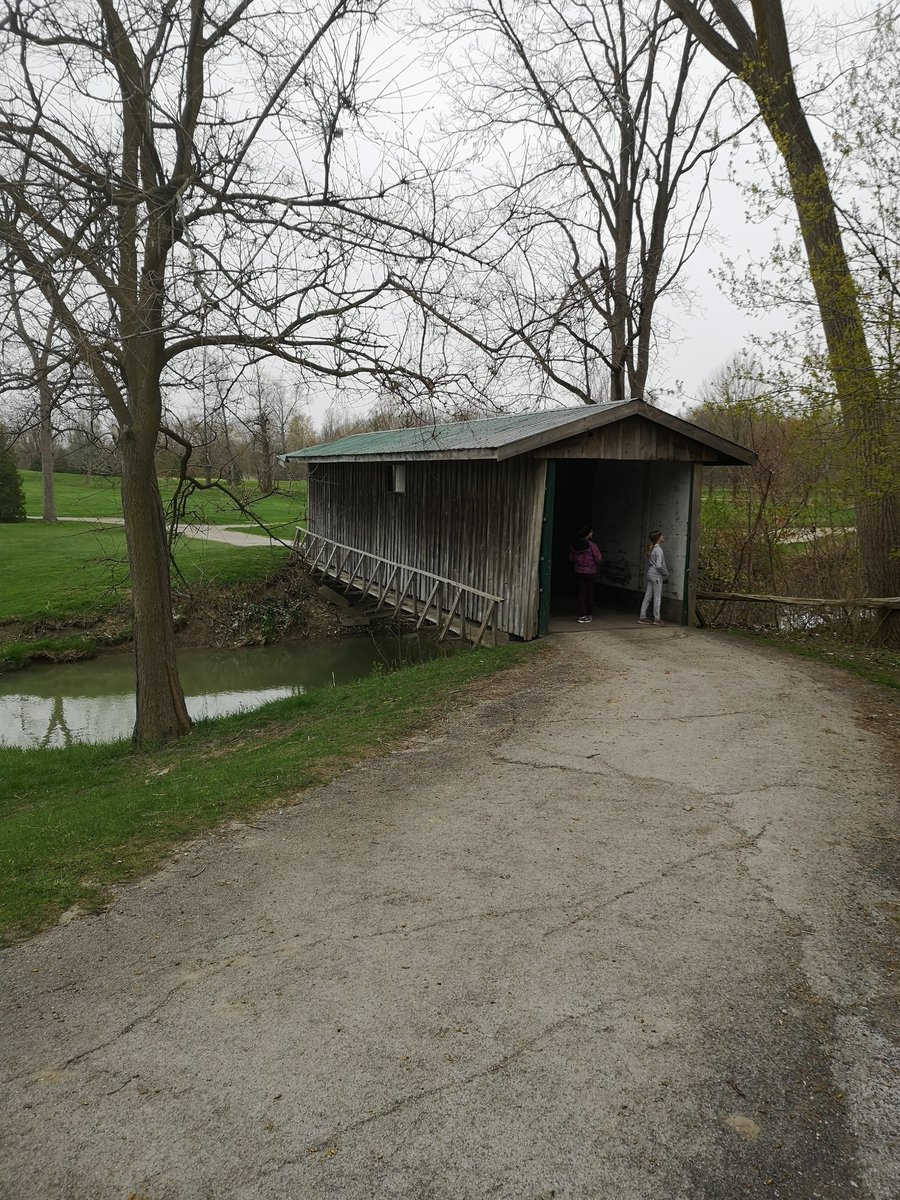 BirnamPork's tweet photo. It only took our oldest child 19 days to finish her #hikelocal #100kmchallenge #lockdownhikechallenge
The local golf course is closed for golfing during the lockdown but promote using it to hike!
We saw trilliums, learned about kissing bridges and spotted a banded Canadian geese! https://t.co/4ltuB4Tyt9