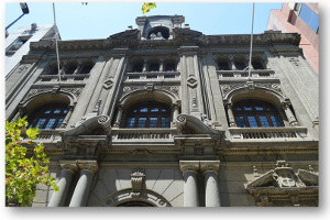 Themistocleste's tweet photo. El Tribunal Constitucional está ubicado en Huérfanos 1234. Y se encuentra funcionando en su nueva sede institucional ubicada en Apoquindo 4.700, Las Condes. El teléfono de la mesa central es el 7219200. #TerceRetiro10ciento https://t.co/1lRUsFHskw