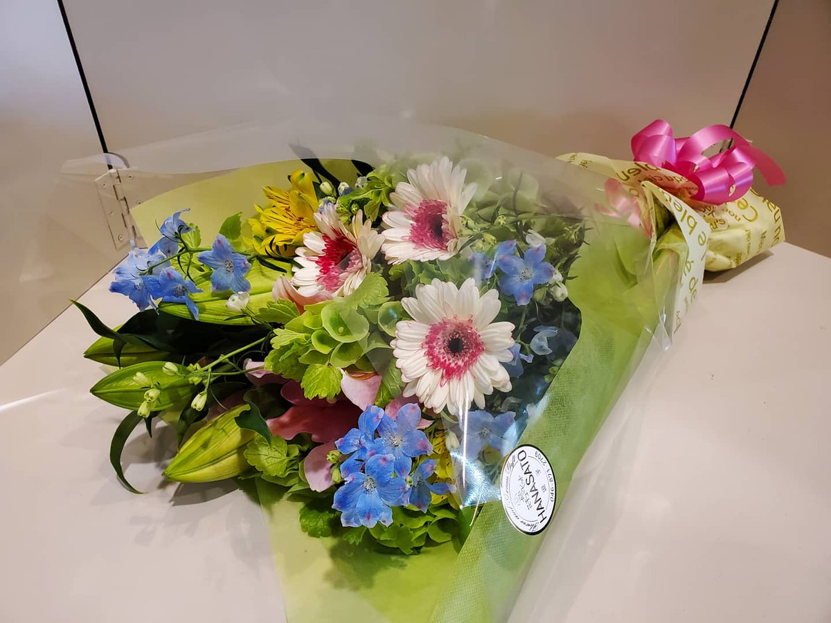 花里 百合 ガーベラビーバー デルフィニウムプラチナブルー モルセラ アルストロメリア ギフト花束 お誕生日 花を飾ろう 花を愛でよう 花を贈ろう 花のある暮らし 花里 逗子銀座通り 逗子花屋 Loveflowers 花里 百合 ガーベラビーバー デルフィニウムプラチナブルー モルセラ アルストロメリア ギフト花束 お誕生日 花を飾ろう 花を愛でよう 花を贈ろう 花のある暮らし 花里 逗子銀座通り 逗子花屋 Loveflowers